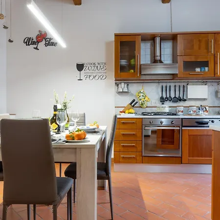 Lägenhet Guesthost - Piazza Artigiani Lovely Pisa